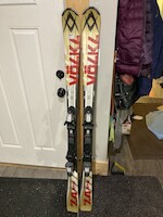 SALOMON OR VOLKL -SKI